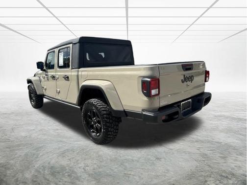 2022 Jeep Gladiator Sport