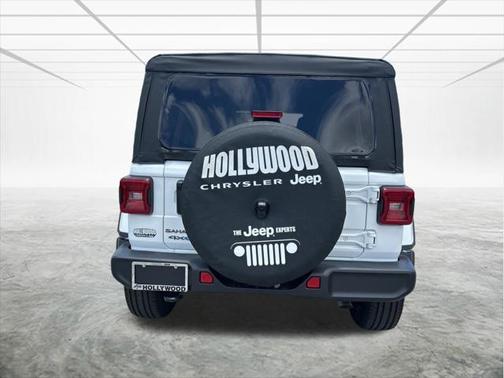 2025 Jeep Wrangler Sahara 4xe