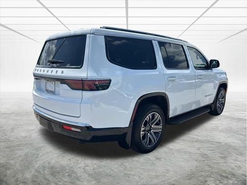2025 Jeep Wagoneer Base