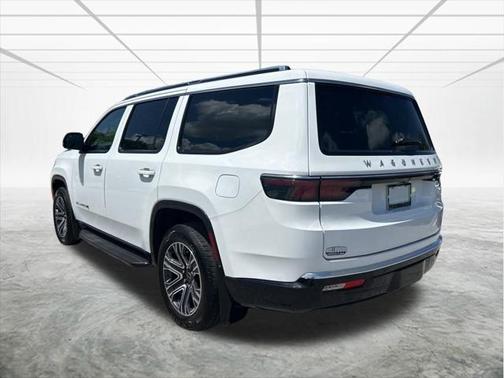 2025 Jeep Wagoneer Base