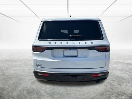 2025 Jeep Wagoneer Base