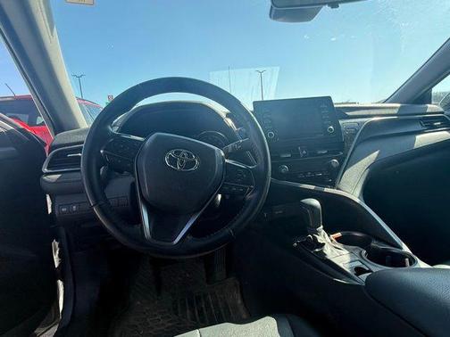 Celestial Silver Metallic 2021 Toyota Camry SE