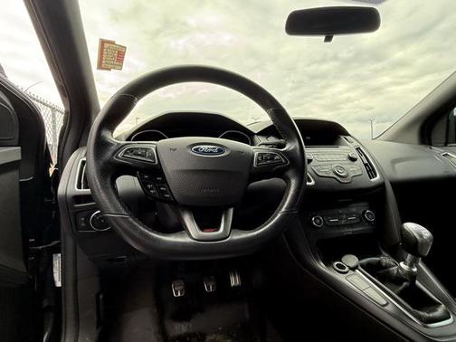 2016 Ford Focus ST 