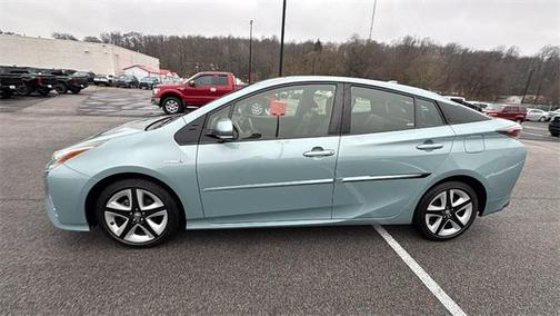 2018 Toyota Prius Three Touring