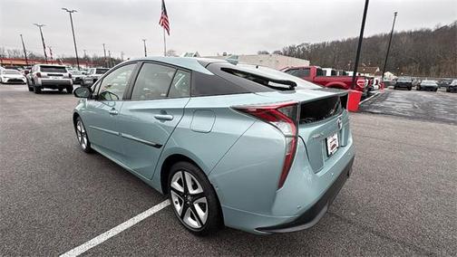 2018 Toyota Prius Three Touring