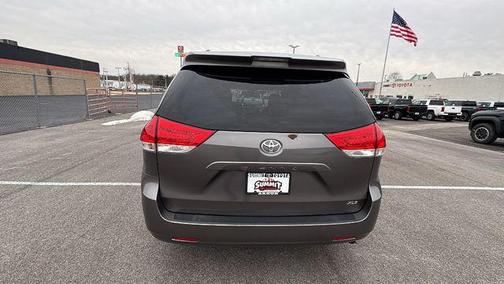 2011 Toyota Sienna XLE