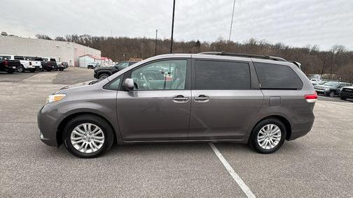 2011 Toyota Sienna XLE