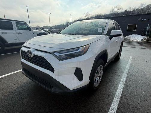 2023 Toyota RAV4 LE