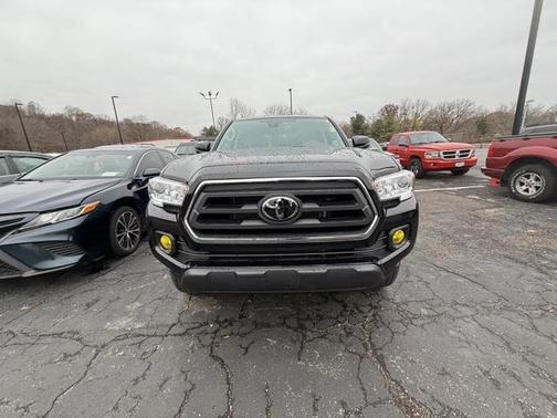 2022 Toyota Tacoma SR5