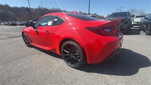 2025 Toyota GR86 Premium