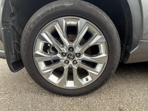 2025 Toyota Highlander Limited