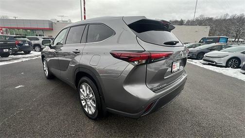 2025 Toyota Highlander Limited