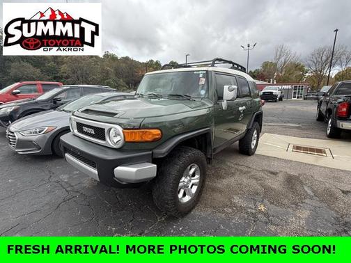 2014 Toyota FJ Cruiser Base