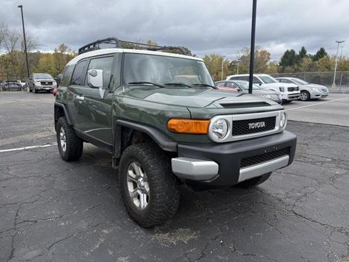 2014 Toyota FJ Cruiser Base