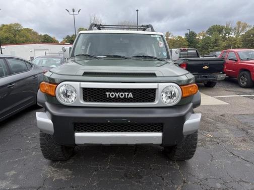 2014 Toyota FJ Cruiser Base