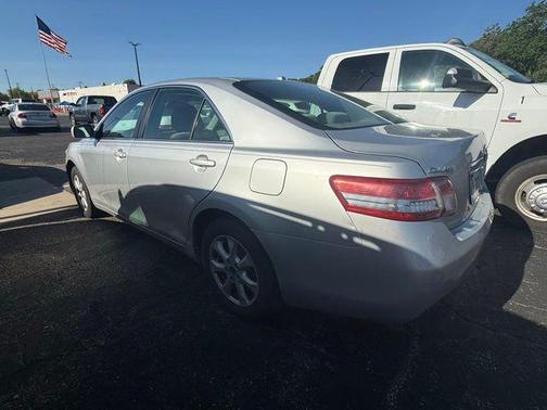 Classic Silver Metallic 2011 Toyota Camry LE