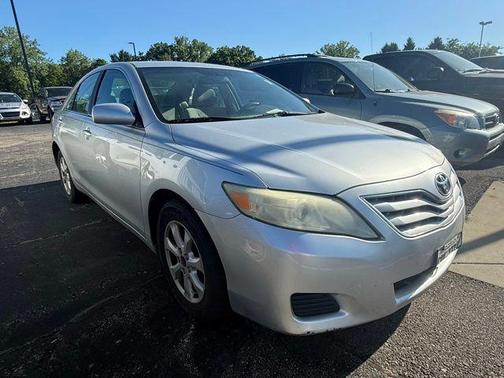 Classic Silver Metallic 2011 Toyota Camry LE