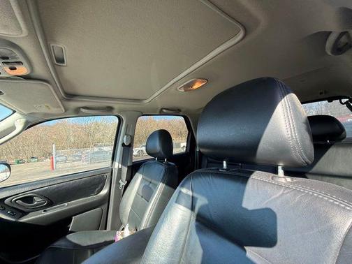 2003 Ford Escape Limited