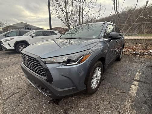 2025 Toyota Corolla Cross LE