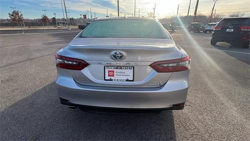 2022 Toyota Camry Hybrid XLE