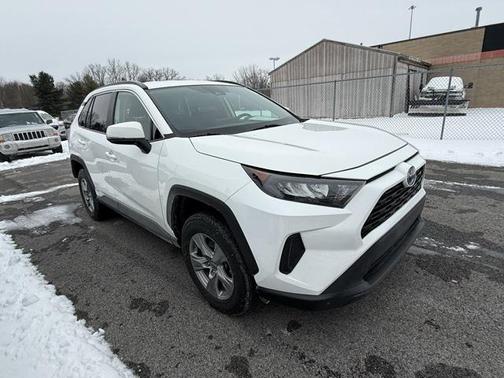 2022 Toyota RAV4 Hybrid LE