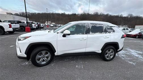 2022 Toyota RAV4 Hybrid LE