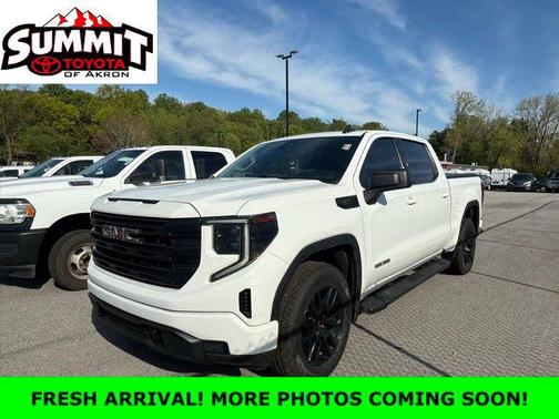 Summit White 2023 GMC Sierra 1500 Elevation