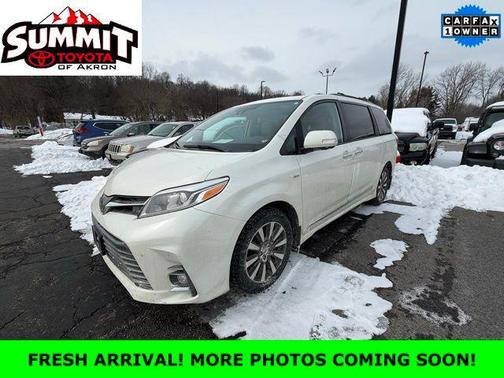 2020 Toyota Sienna XLE