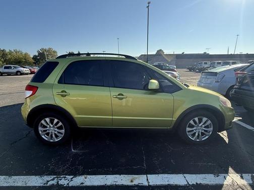 2013 Suzuki SX4 Tech Valu Pkg (NAV)
