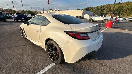 2025 Toyota GR86 Premium