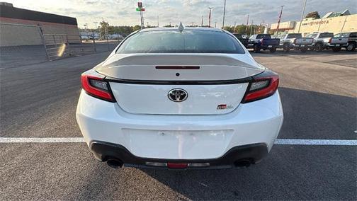 2025 Toyota GR86 Premium