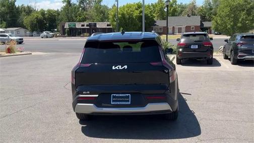 2024 Kia EV9 Wind
