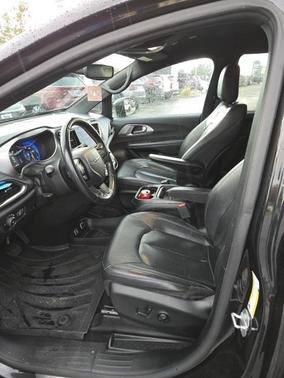 2019 Chrysler Pacifica Touring-L