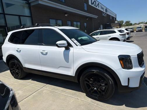 White Pearl 2025 Kia Telluride EX X-Line