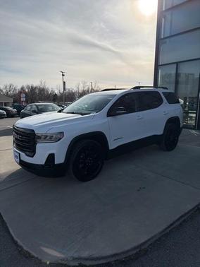 2021 GMC Acadia SLT