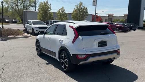 2024 Kia Niro EX Touring