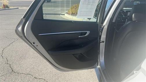2021 Hyundai SONATA Hybrid Limited