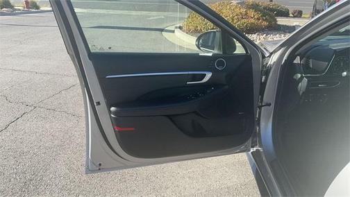 2021 Hyundai SONATA Hybrid Limited