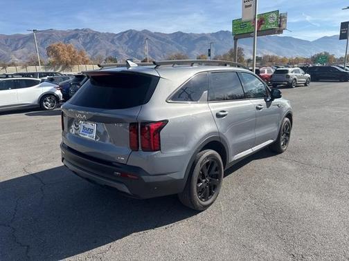 2023 Kia Sorento X-Line S