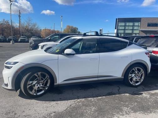 2024 Genesis GV60 Performance