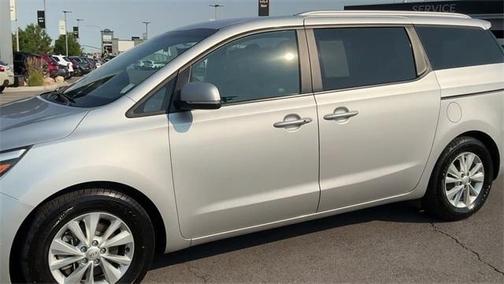 2017 Kia Sedona LX