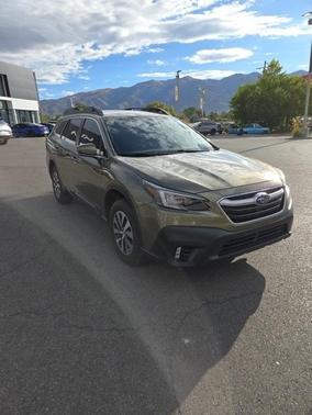 2022 Subaru Outback Premium