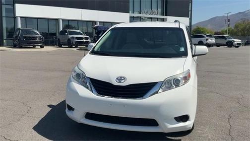 2012 Toyota Sienna LE