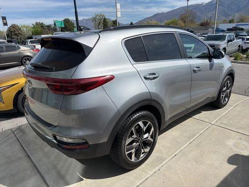 2022 Kia Sportage EX