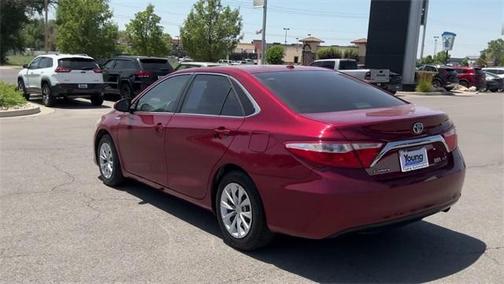 2016 Toyota Camry Hybrid XLE