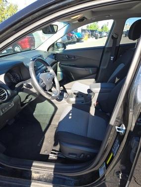 2021 Hyundai KONA SEL Plus