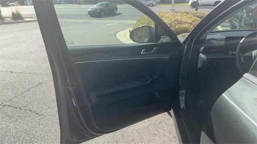 2025 Kia K5 EX