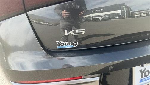 2025 Kia K5 EX