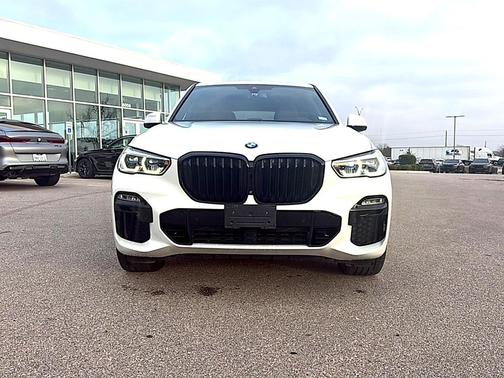 2020 BMW X5 M50i