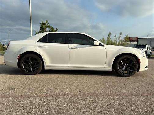 2021 Chrysler 300 S